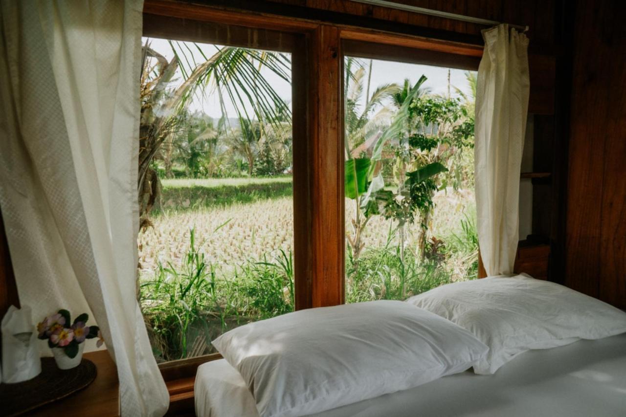 Puri Sunny Camp Villa Munduk  Exterior photo